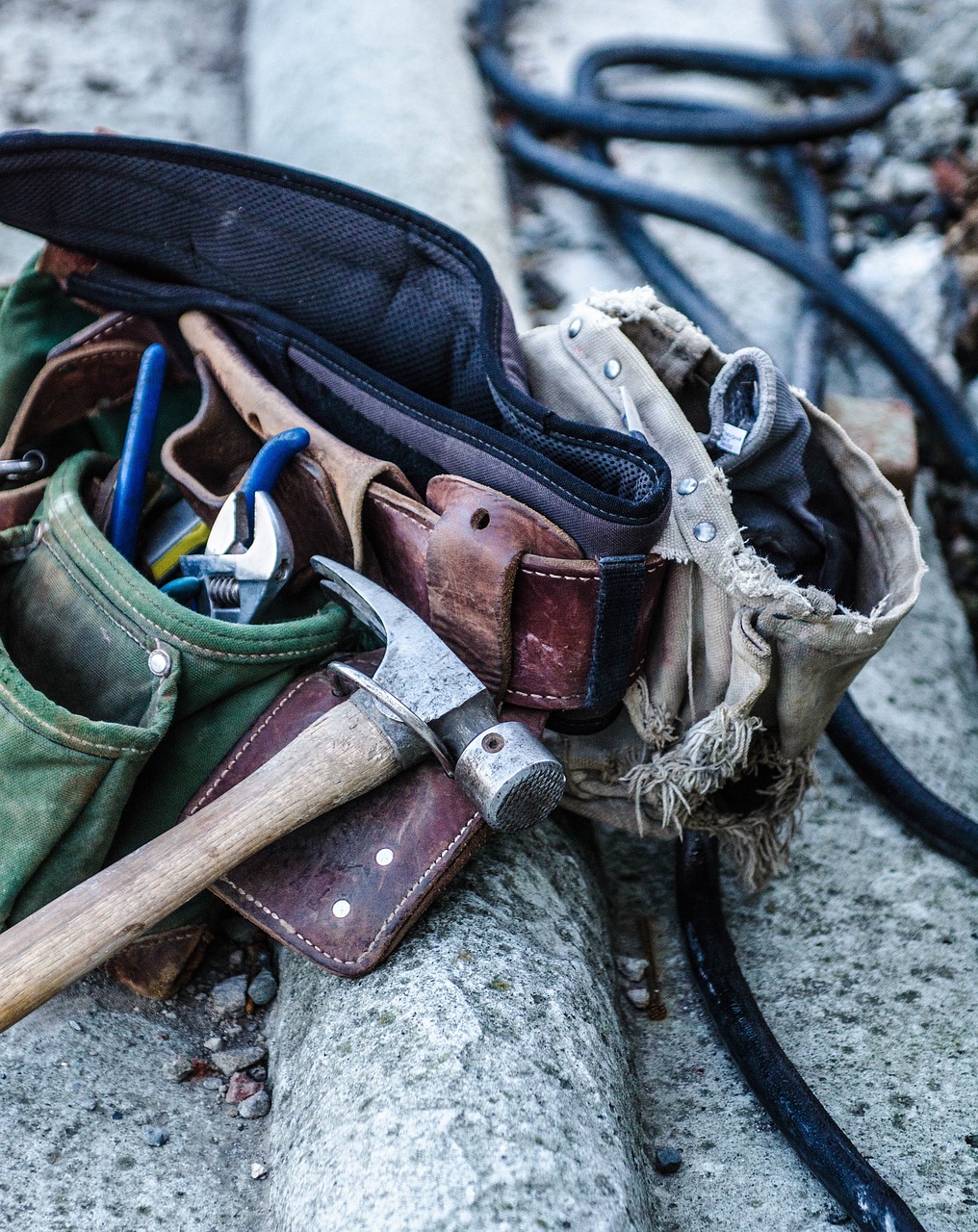 Tools on a tool belt - Apollo Handyman Services